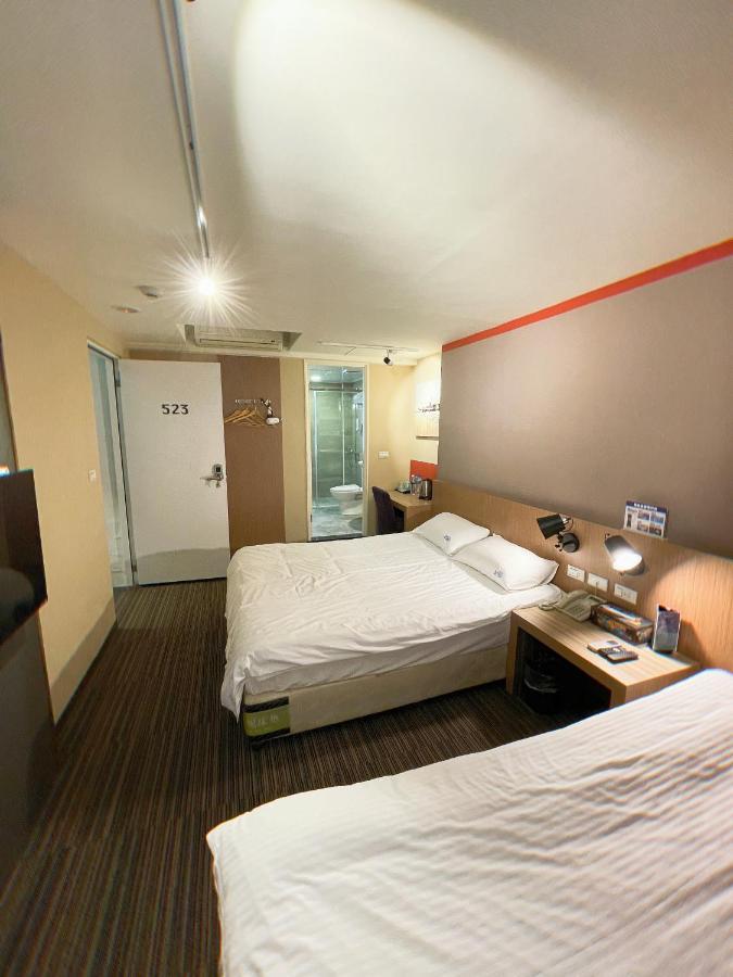 Breeze And Waves Hostel Jinning Exterior foto